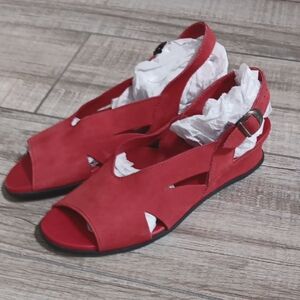 ARCHE NUBUCK PEEPTOE WEDGE..SIZE 40